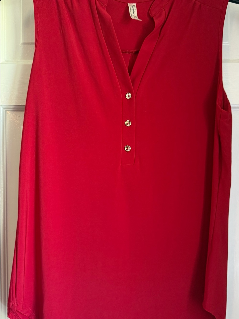 PerSeption Concept Sleeveless Red Henley-Style Camisole